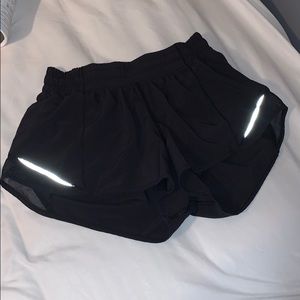 Lululemon Hotty Hots 2.5”